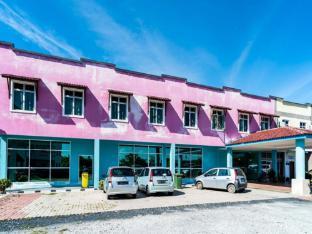 Hotel O Senyum Inn