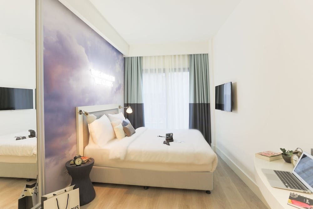 Cloud7 Hotel