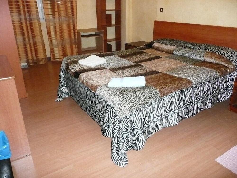 Walter Rooms