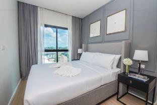 Dlux Condominium