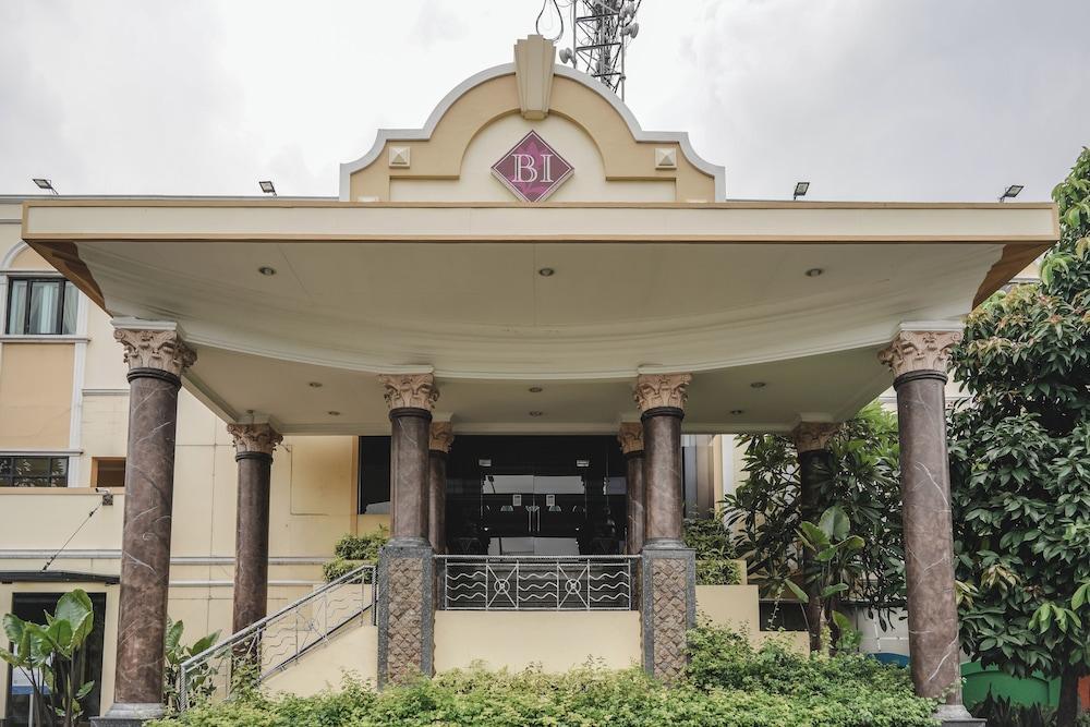 BI EXECUTIVE HOTEL