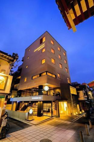 Kaminarimon Ryokan