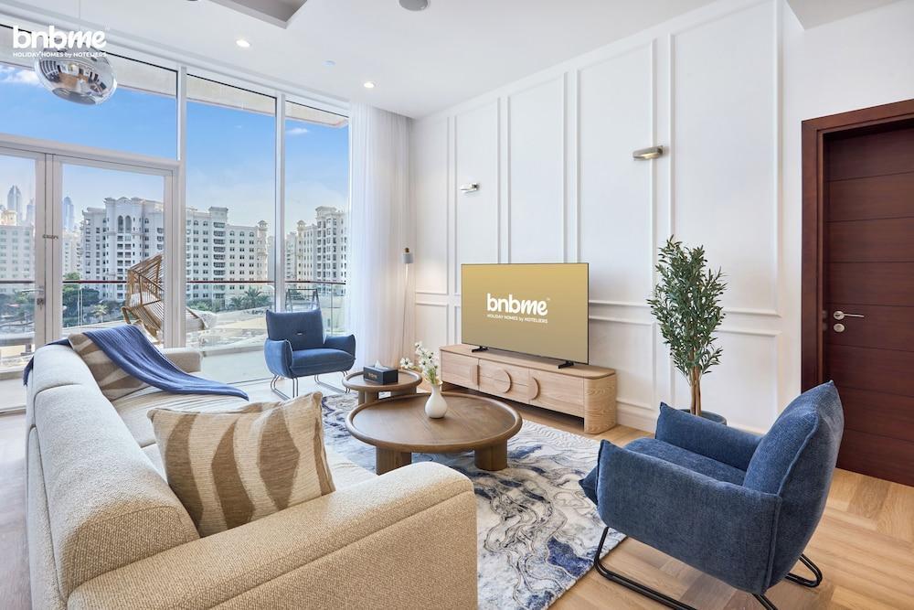 bnbme | Tiara Tanzanite | 2BR + Maids Room