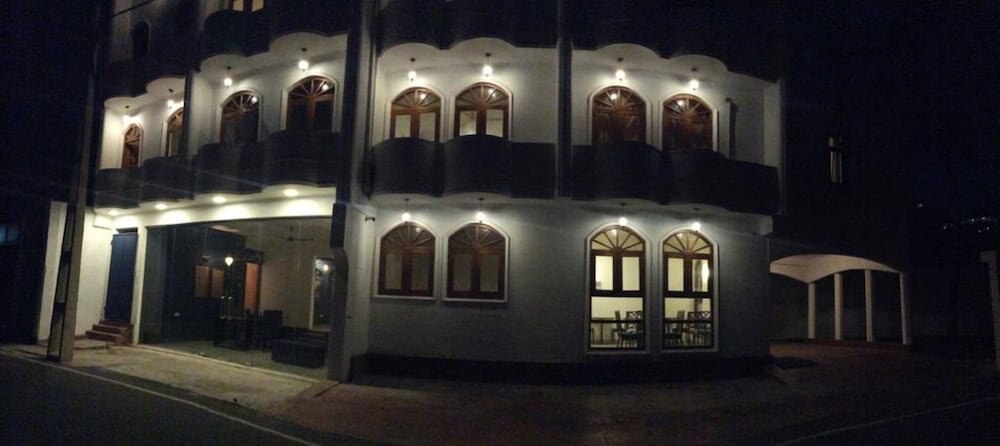 Marine Six Hotel