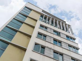BudgetOne Hotel