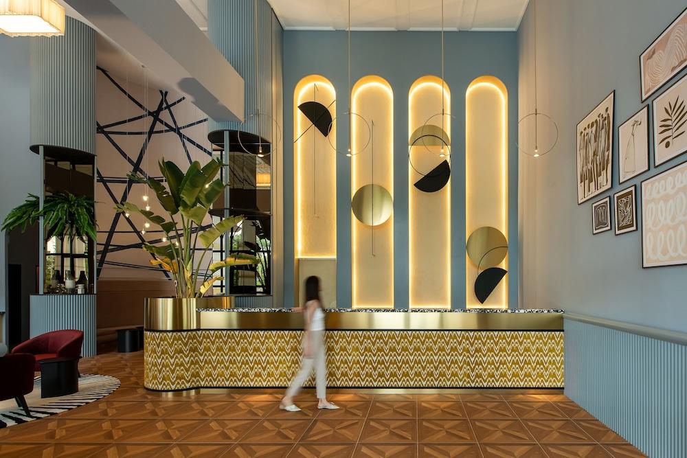 Ami Suites