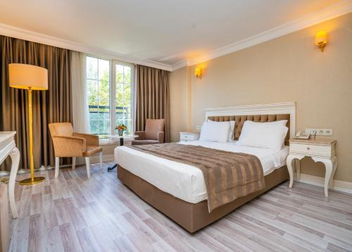 Kunlun Kensington Hotel