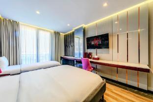Heaven Premium Hotel Restaurant & Airport Shuttle
