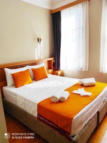 Lebon Hotels-Old City Special Class