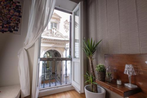 The Central View - DolceVite