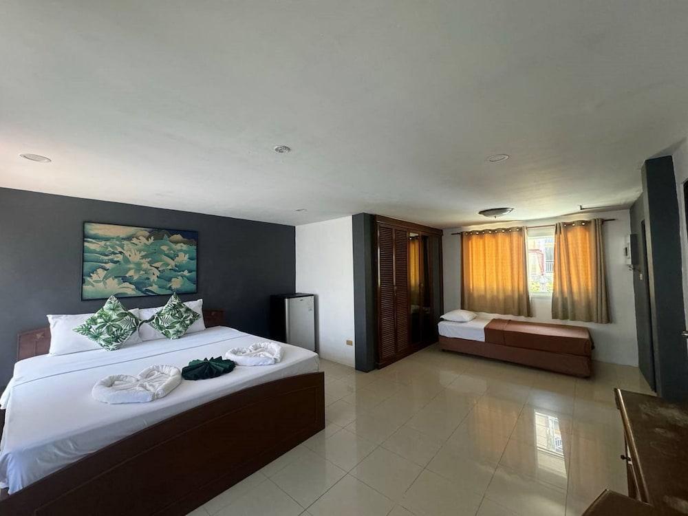 Patong SEA U Hotel