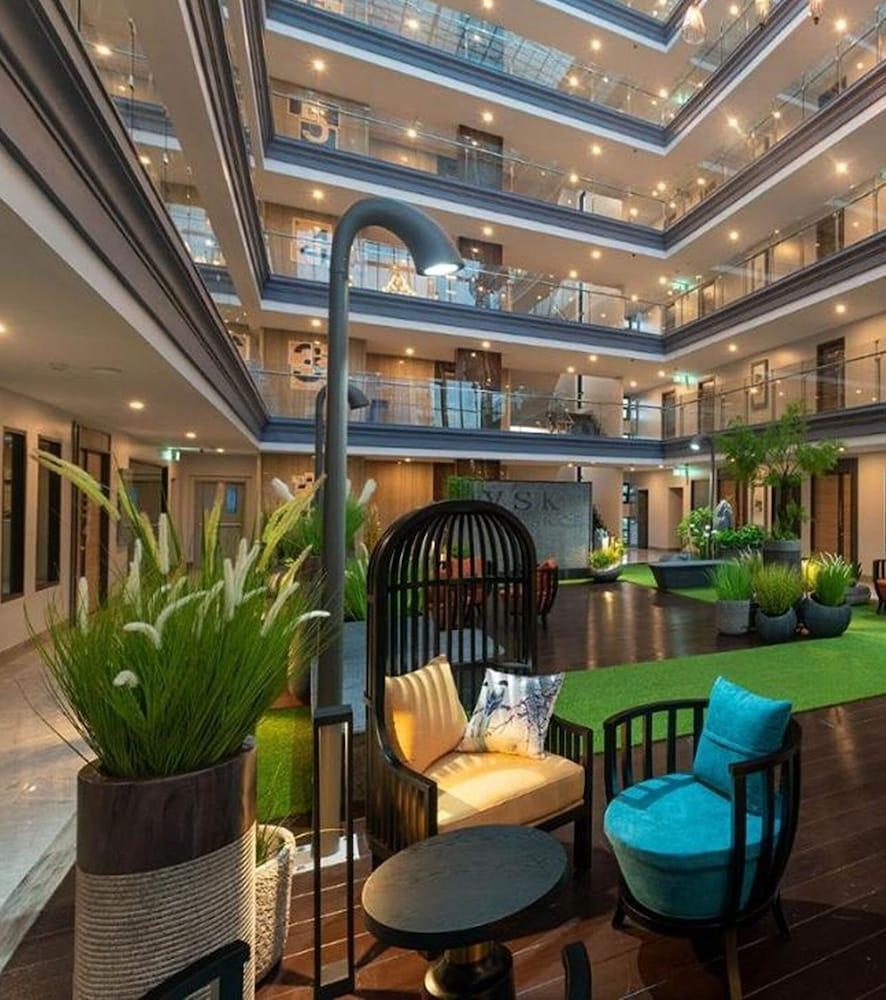 VSK RESIDENCE At Suvarnabhumi Airport