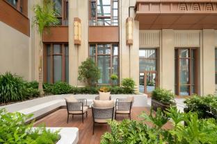 Shanghai HuHua Grand Hotel