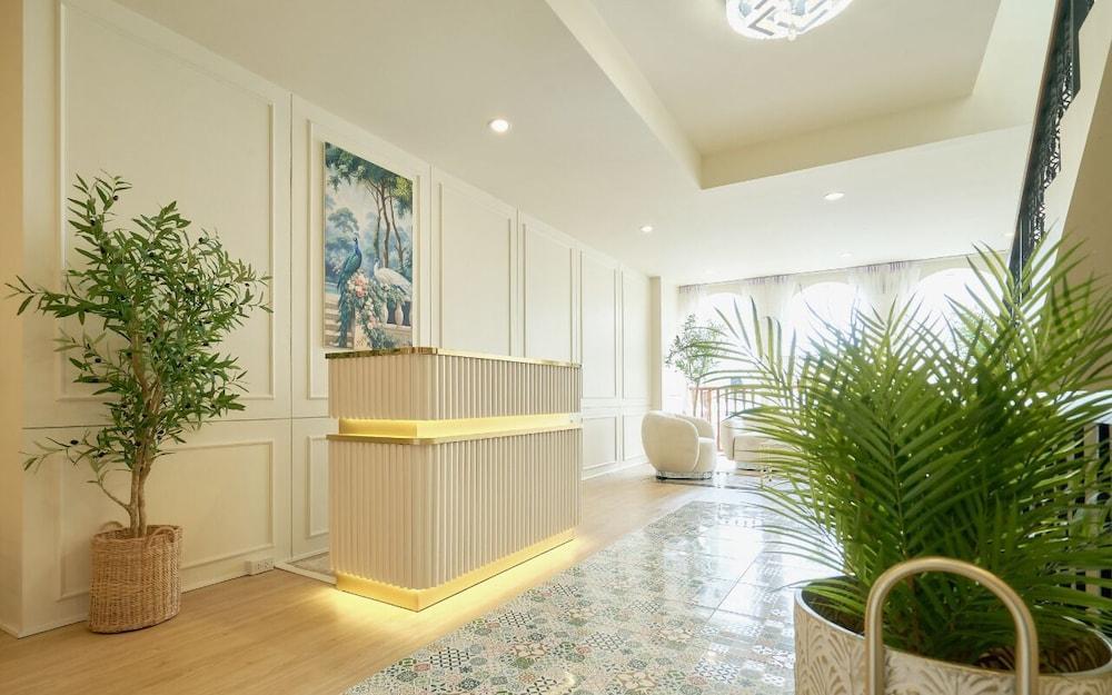 Hawa House Phuket Oldtown