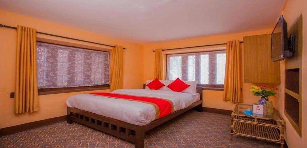 MeroStay 154 White & Peace