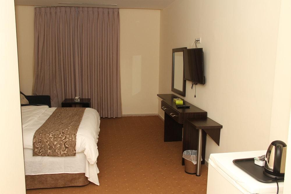 Jeddah Palace Hotel