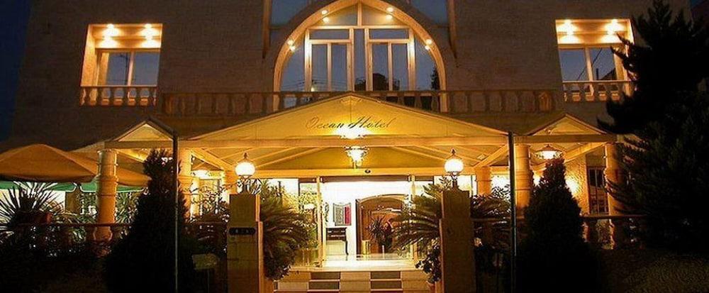 Ocean Hotel