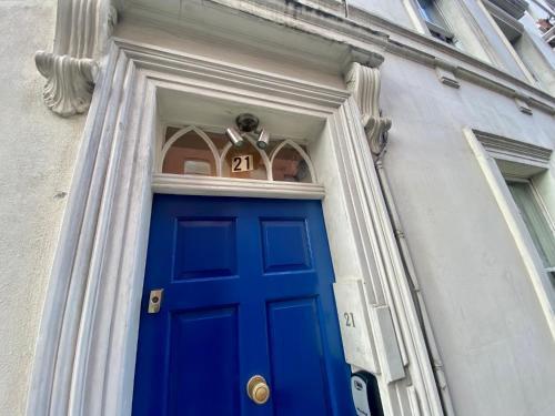 Stay in Bloomsbury