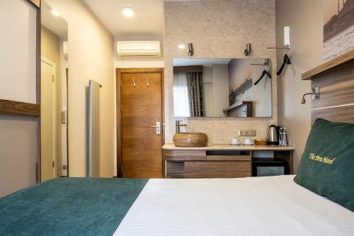 The Pera Hotel