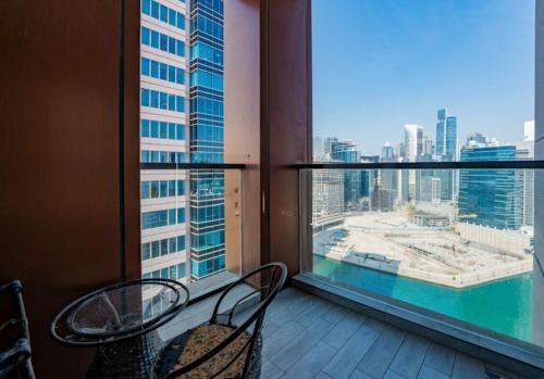 Burj Khalifa Skyline View 2BR Apt Downtown