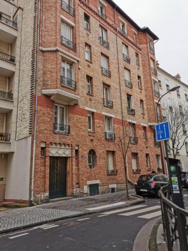Studio bien placé pour visiter Paris