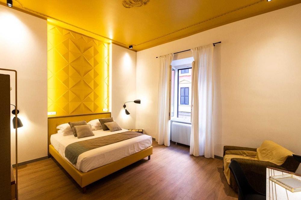 TREVI MONTI HOUSE