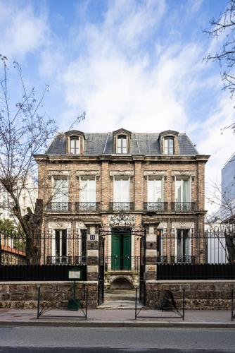 Le Charmant Hôtel