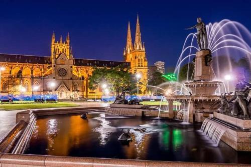 Comfy Private Single Room in Carramar - Nearby Station & Shops - Shared Bathroom