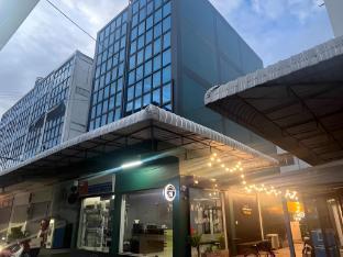 DonMueang station hotel