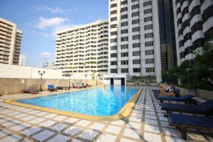 Omni Tower Sukhumvit Nana Direct