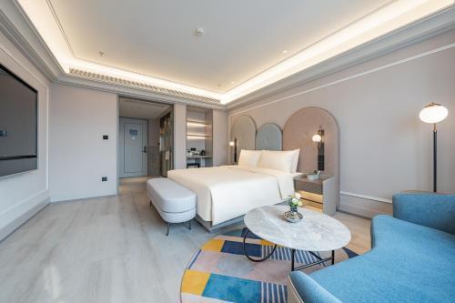 Atour X Hotel Shanghai Anting Metro Station