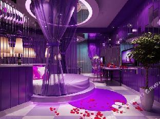 Love Me Couples' Theme Hotel