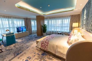 Shanghai Haichang Ocean Park Theme Resort Hotel