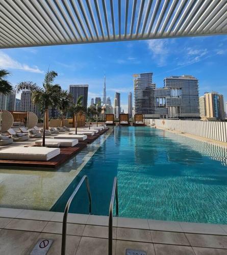 Houzzze #4 DesignStudio Burj Khalifa view