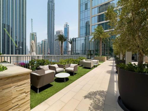 Downtown Gem Apt, Burj View Bliss