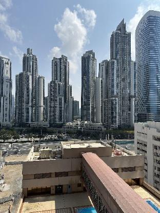 Backpackers dubai