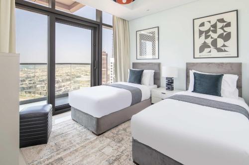 Unique 2br with Infinity Pool view on Burj Khalifa