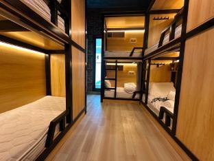 Luxury Hostel Bedspace in Downtown Near Metro