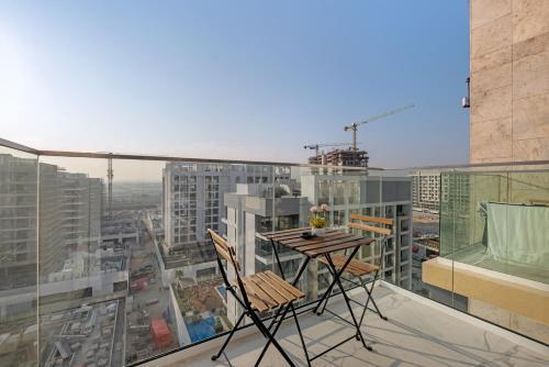 Vibrant Studio Your Perfect Stay Awaits