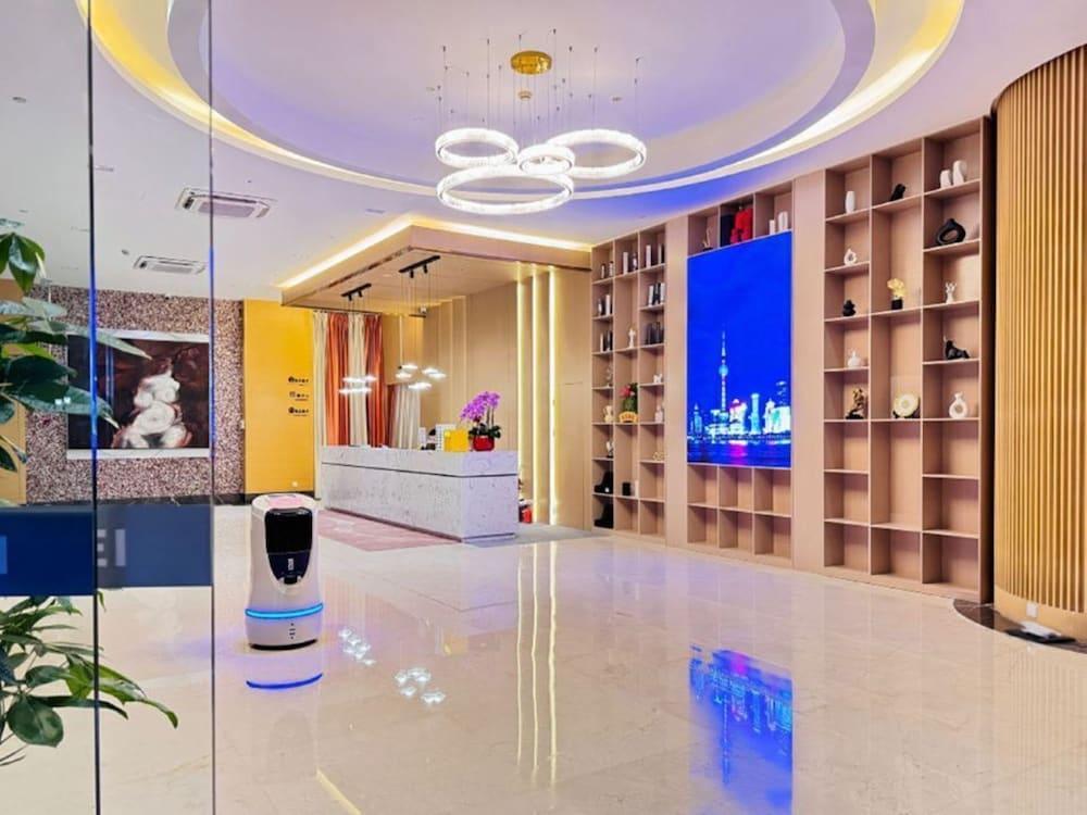 M Man Hotel