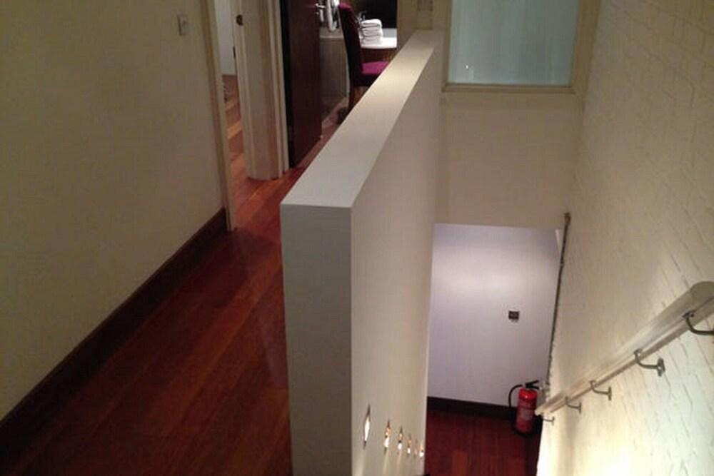 Beautiful 2Bed 2Bath Duplex Apartment