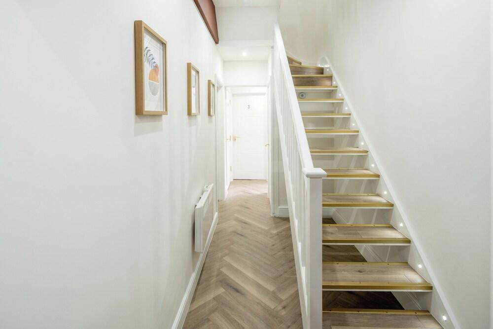London Studio 4