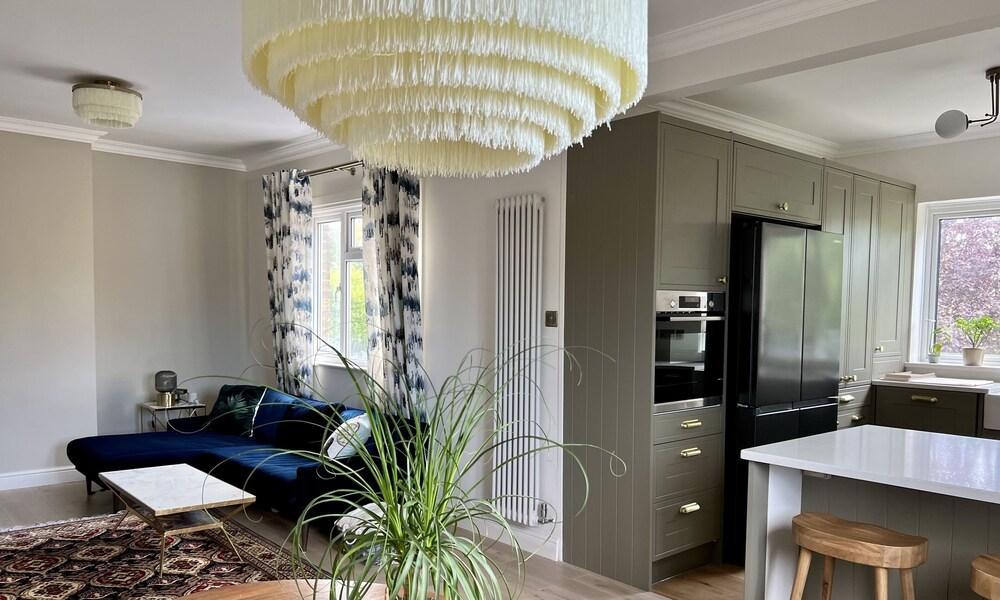Large Refurbished 2 Bed Flat - Pitshanger, Ealing