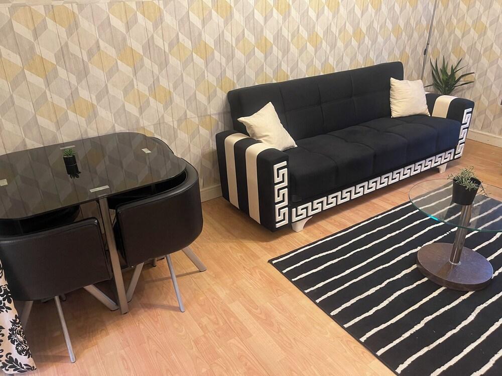 Lovely & Spacious Flat @Creekside Deptford