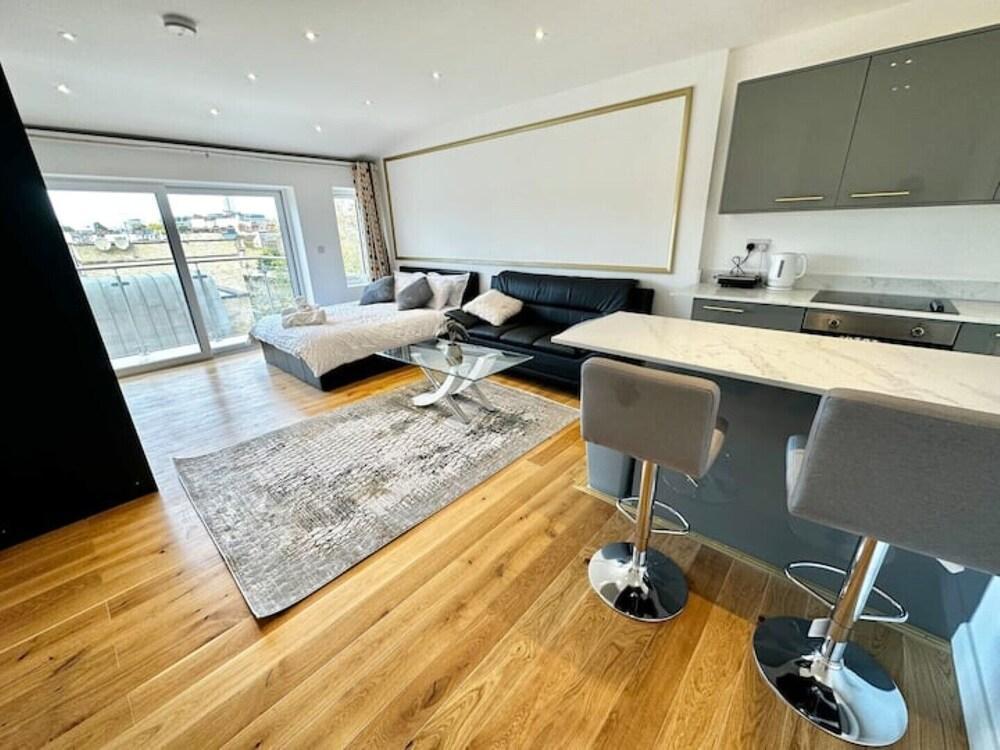Luxury Studio Apartment