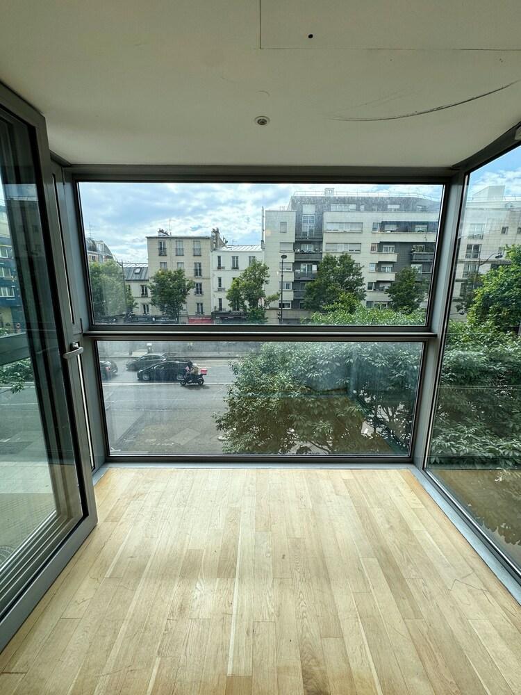 Modern Apartment in Paris 13th