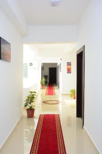 OYO 287 Hotel Nelly Marine