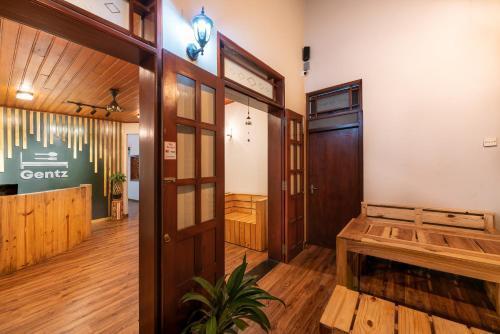 Gentz Residency & Restaurant