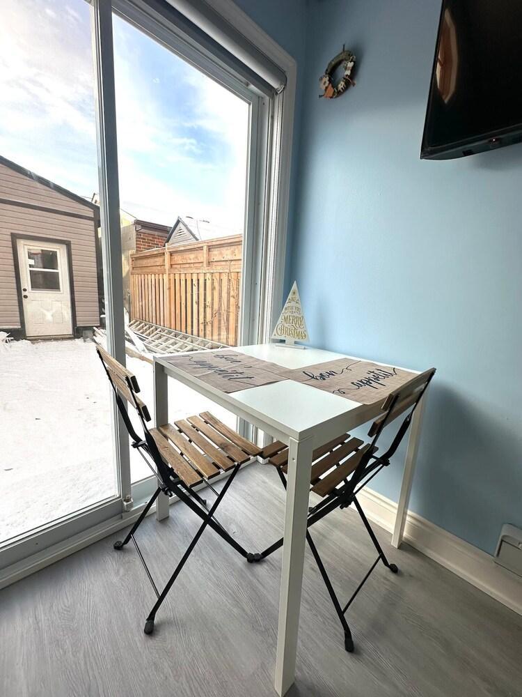 Private Toronto Guest Room