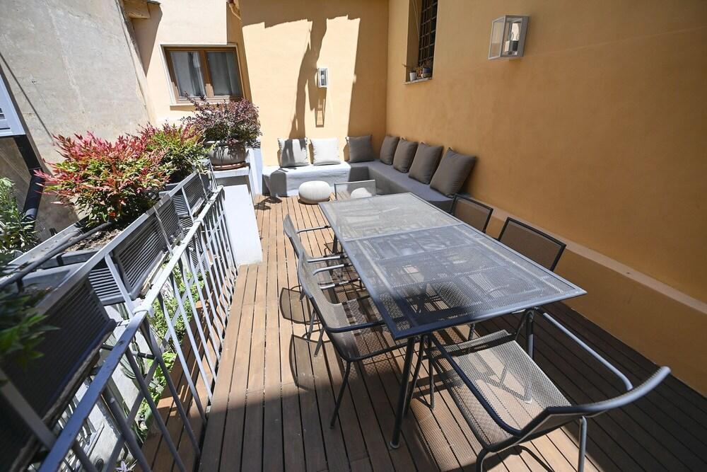 Charming Terrace in Borgo Vittorio